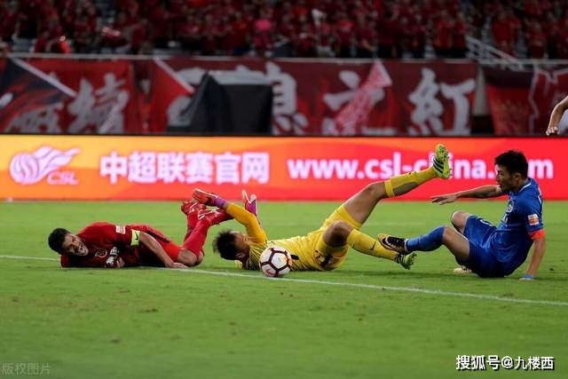 重庆铜梁龙主场迎战山东泰山，双方以1:1收场